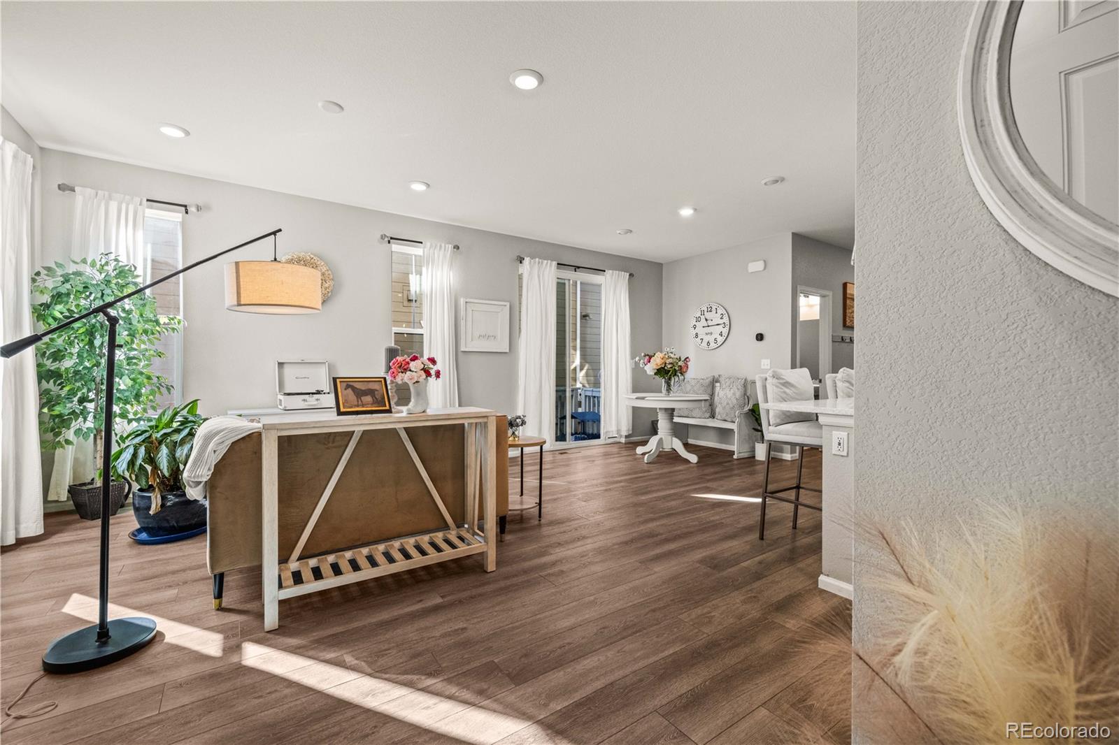 4346 S Netherland Street