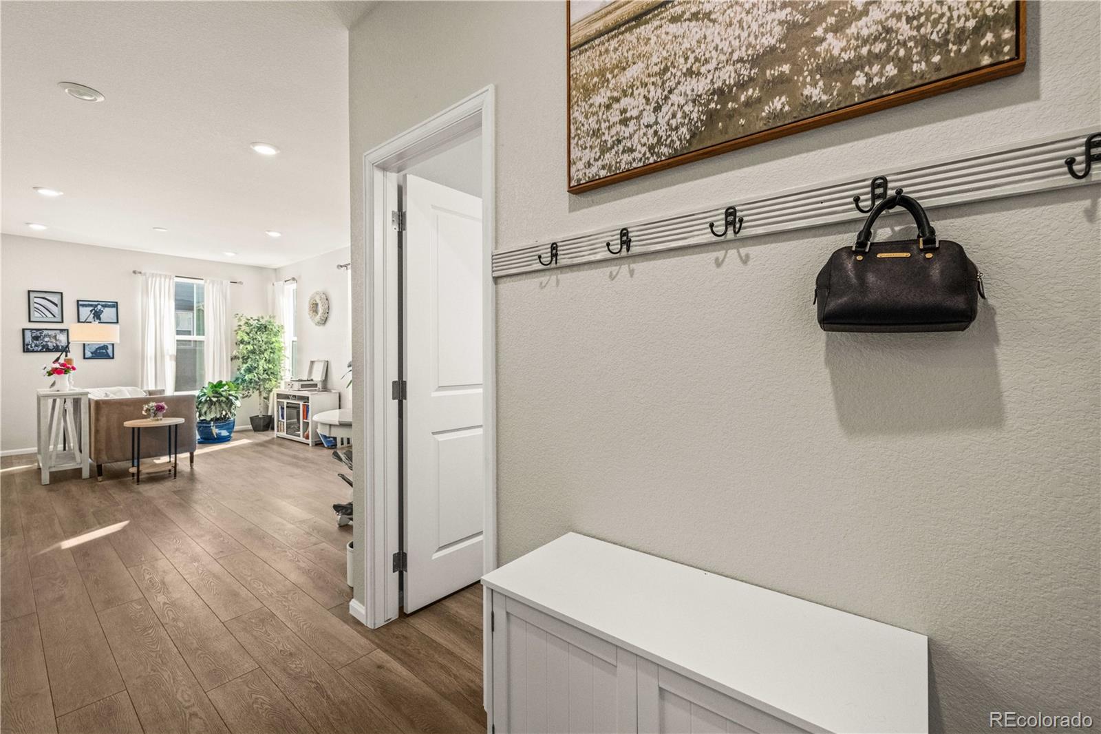 4346 S Netherland Street, Aurora, CO 80015 — MLS #9981805 — photo 15 of 41