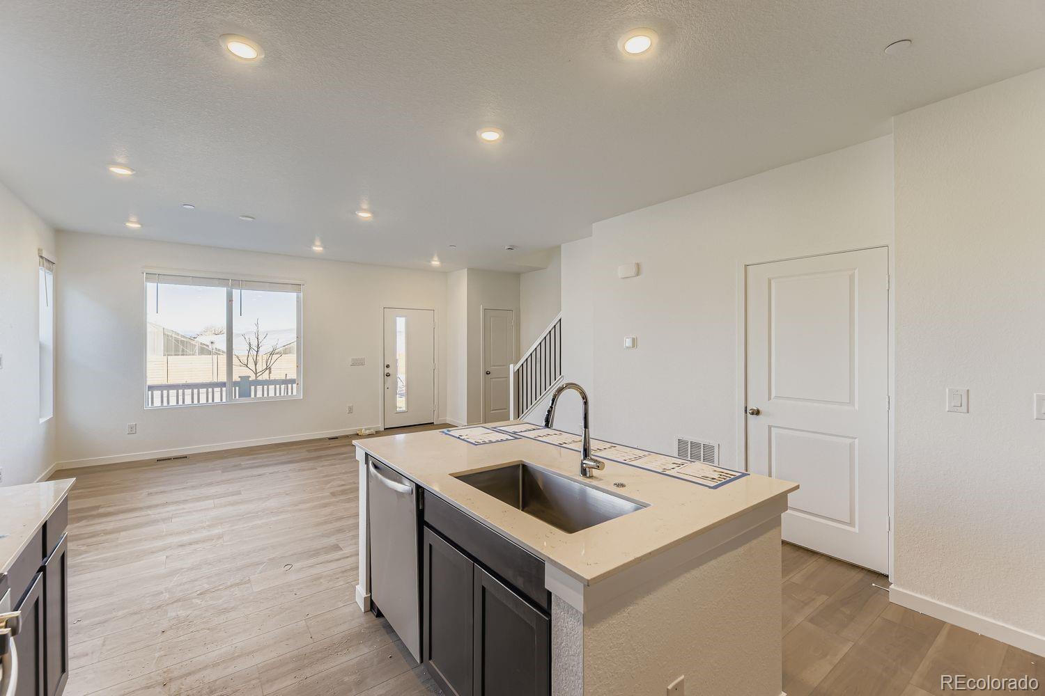 7652 S Cherokee Trail