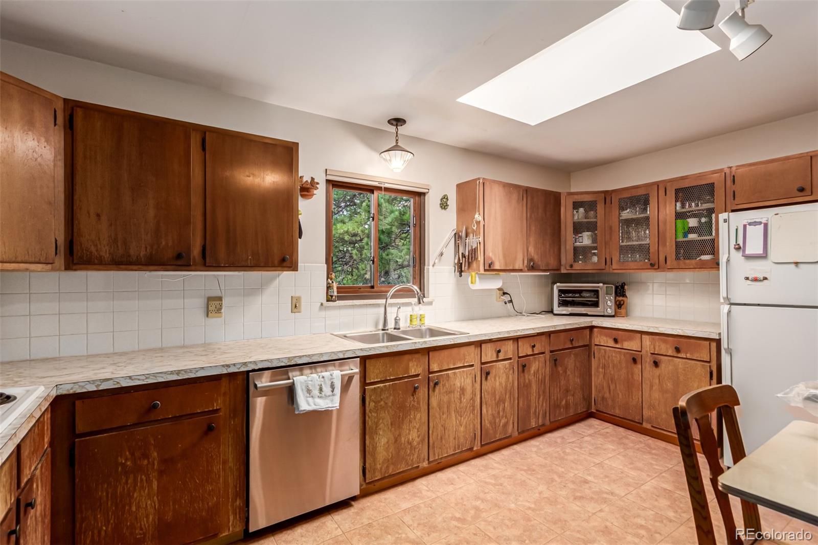 398 Leonards Road