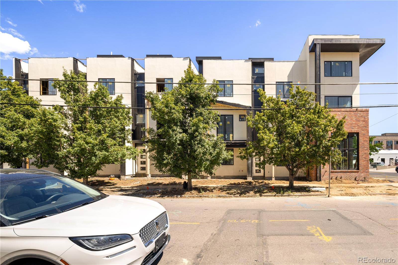 4429 W 45th Avenue