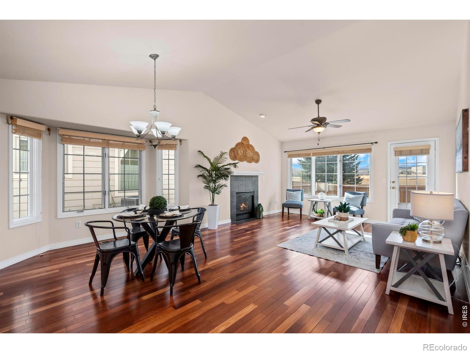 4735 Parachute Circle