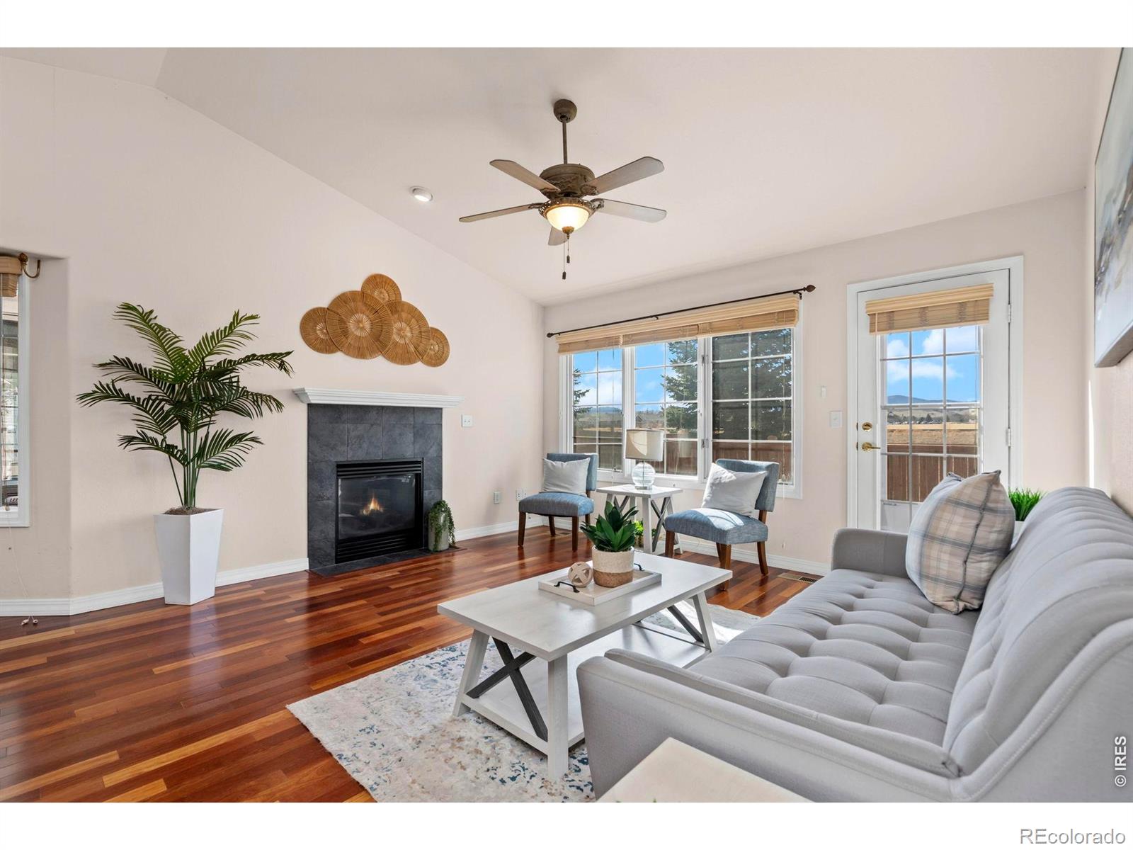 4735 Parachute Circle