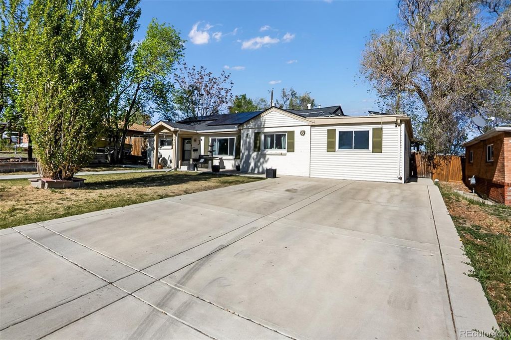 Photo of 9360 Nagel Drive, Thornton, CO 80229 (MLS # 6825438)