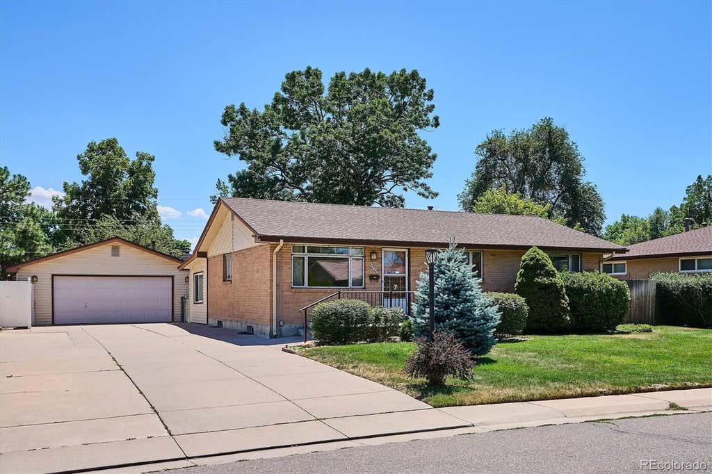 Photo of 2922 W Layton Avenue, Englewood, CO 80110 (MLS # 5319667)
