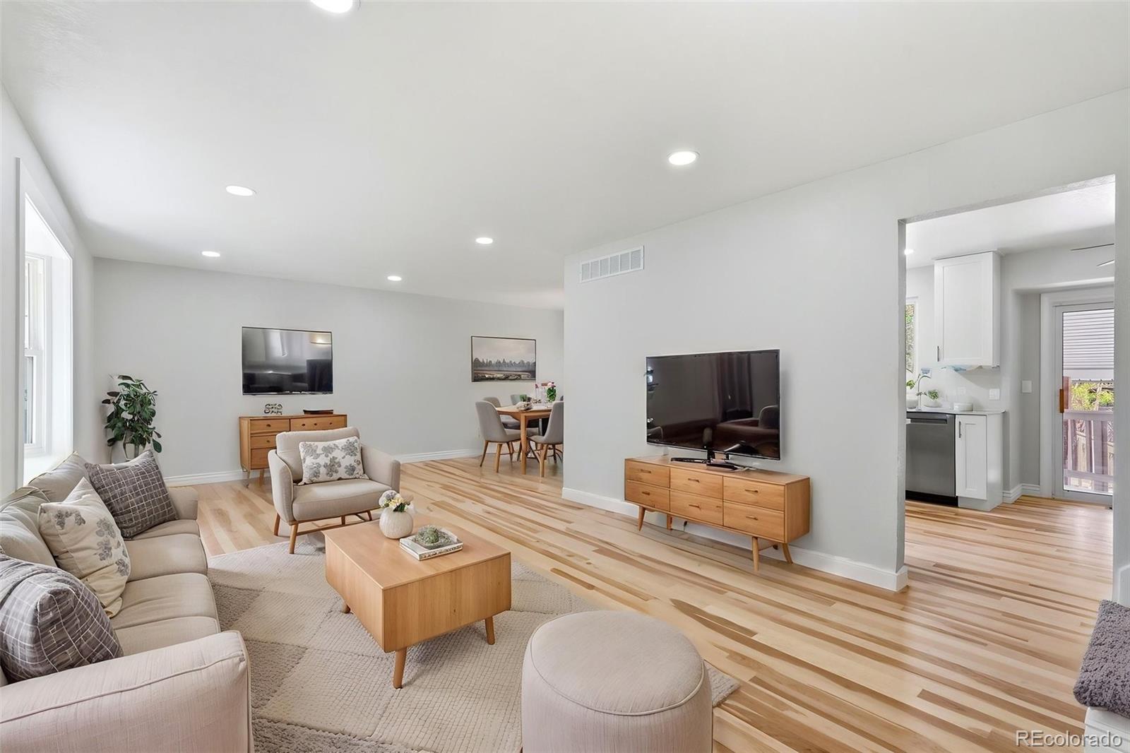8496 Quay Drive