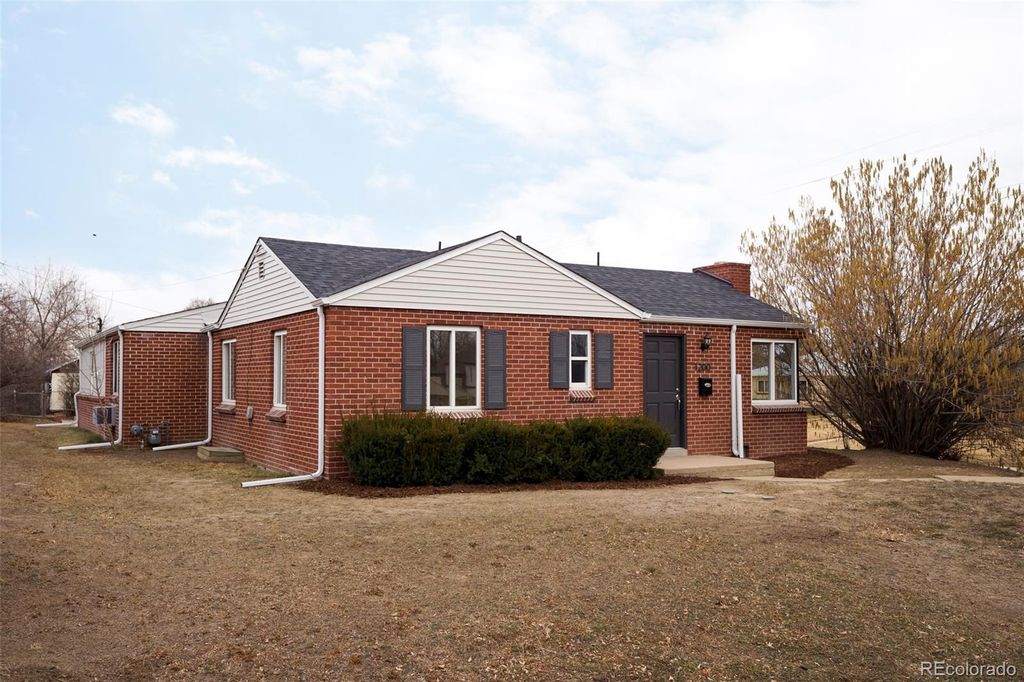 Photo of 1200 Quebec Street, Denver, CO 80220 (MLS # 5006242)