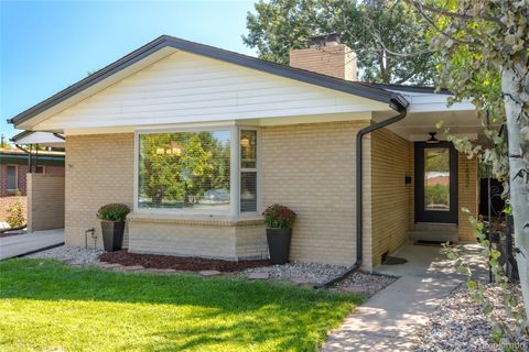 Photo of 1532 S Grape Street, Denver, CO 80222 (MLS # 7211401)