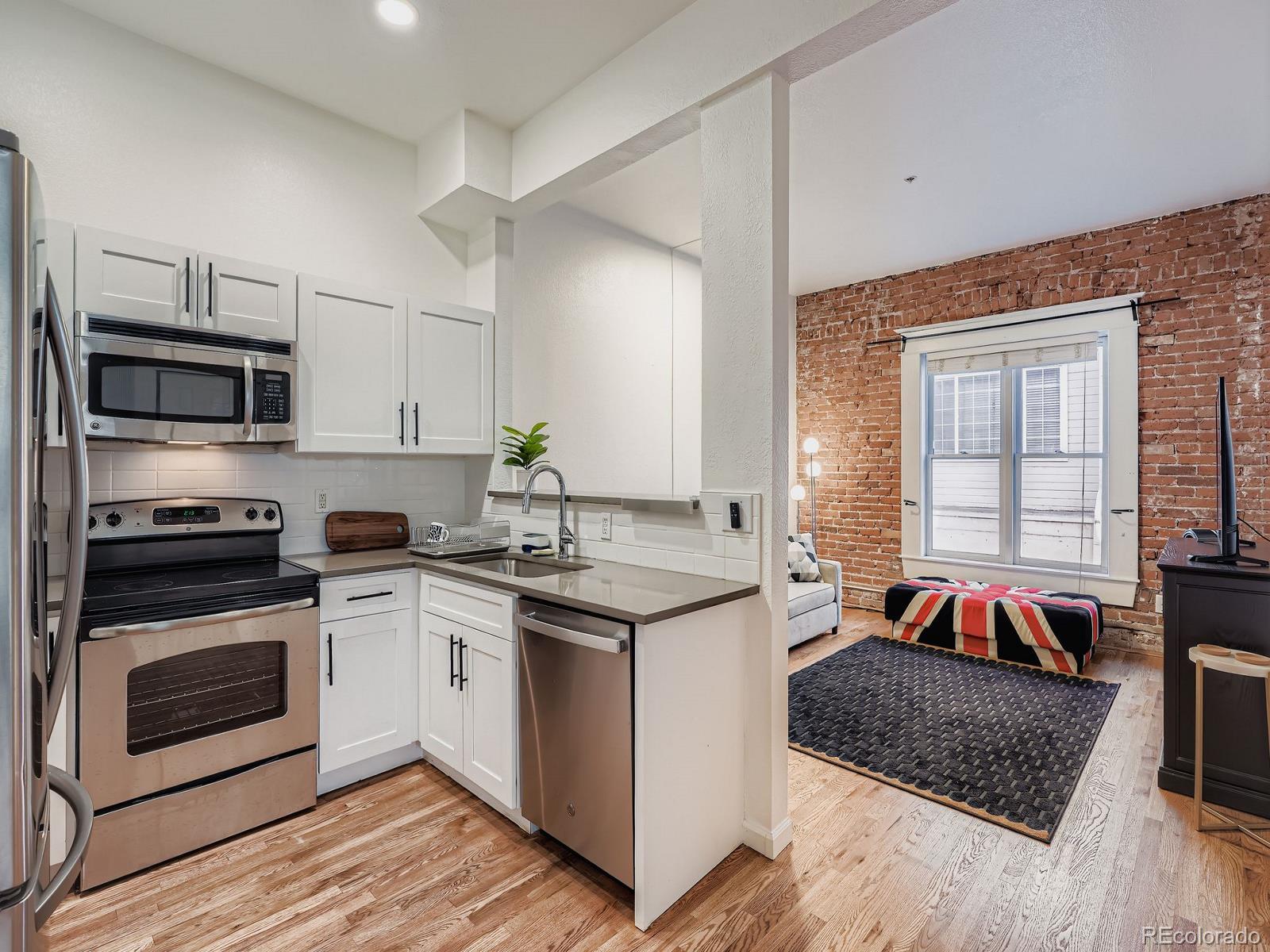 1425 N Washington Street 205