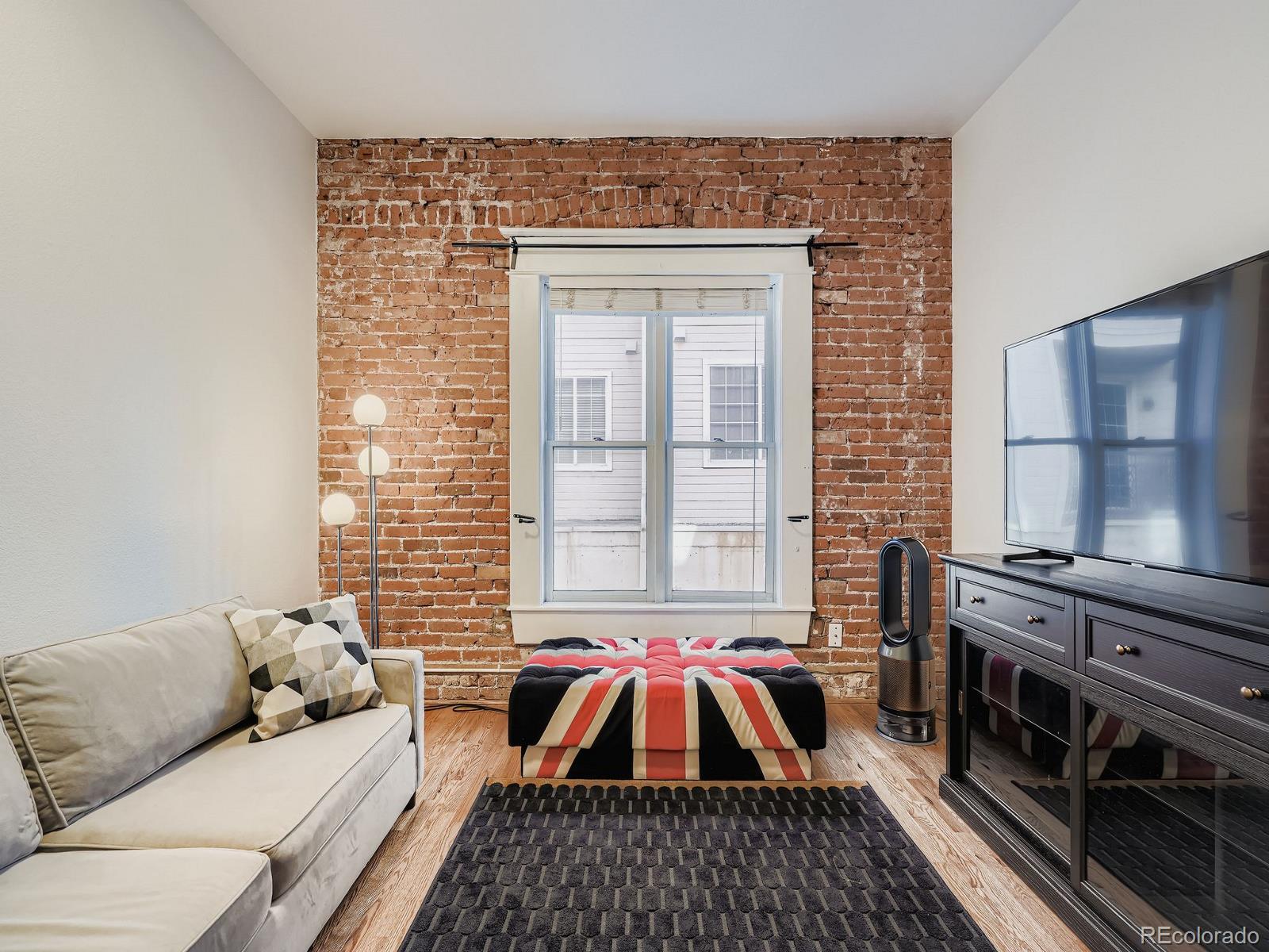 1425 N Washington Street 205