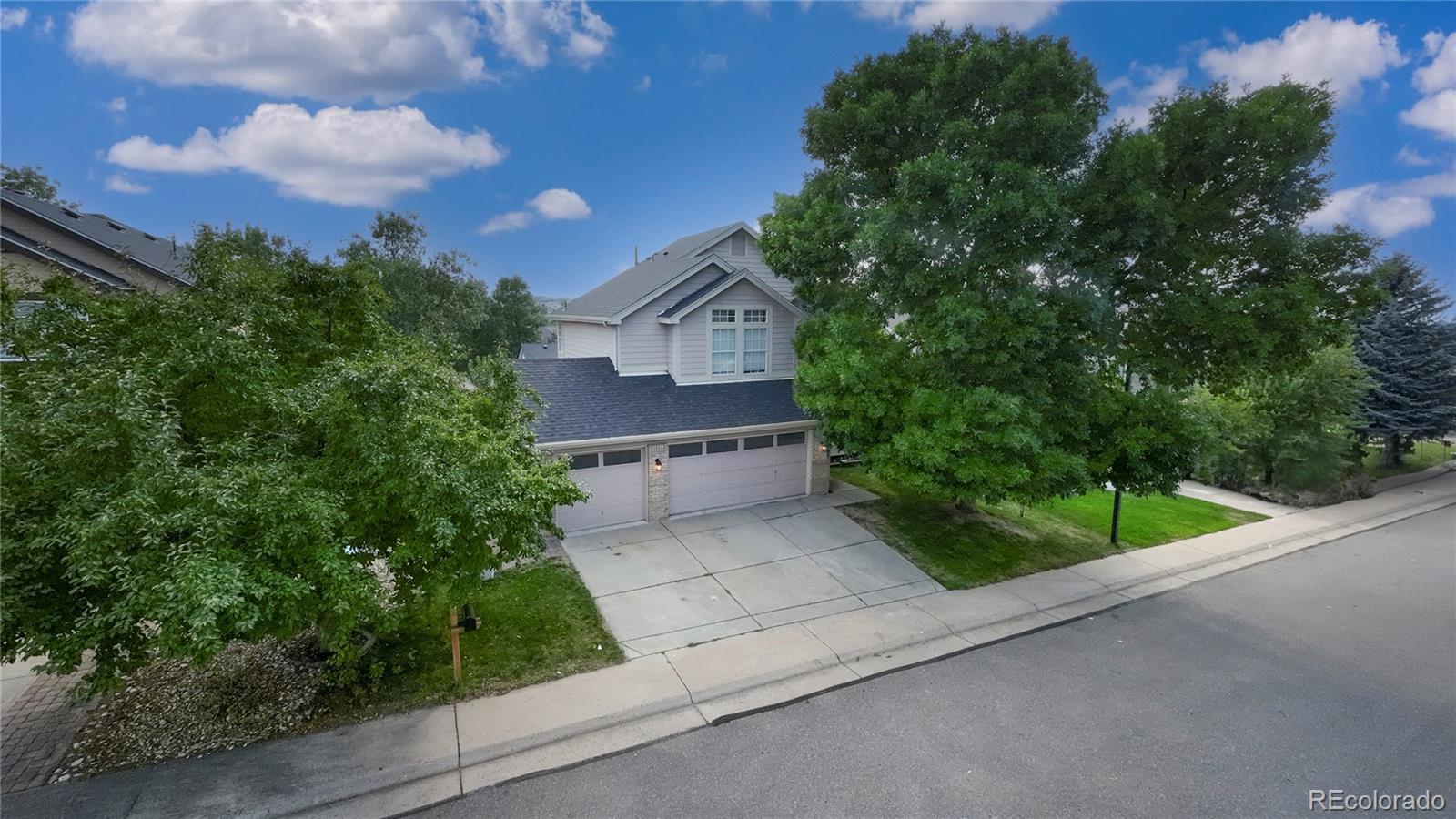 4703 N Wildflowers Way