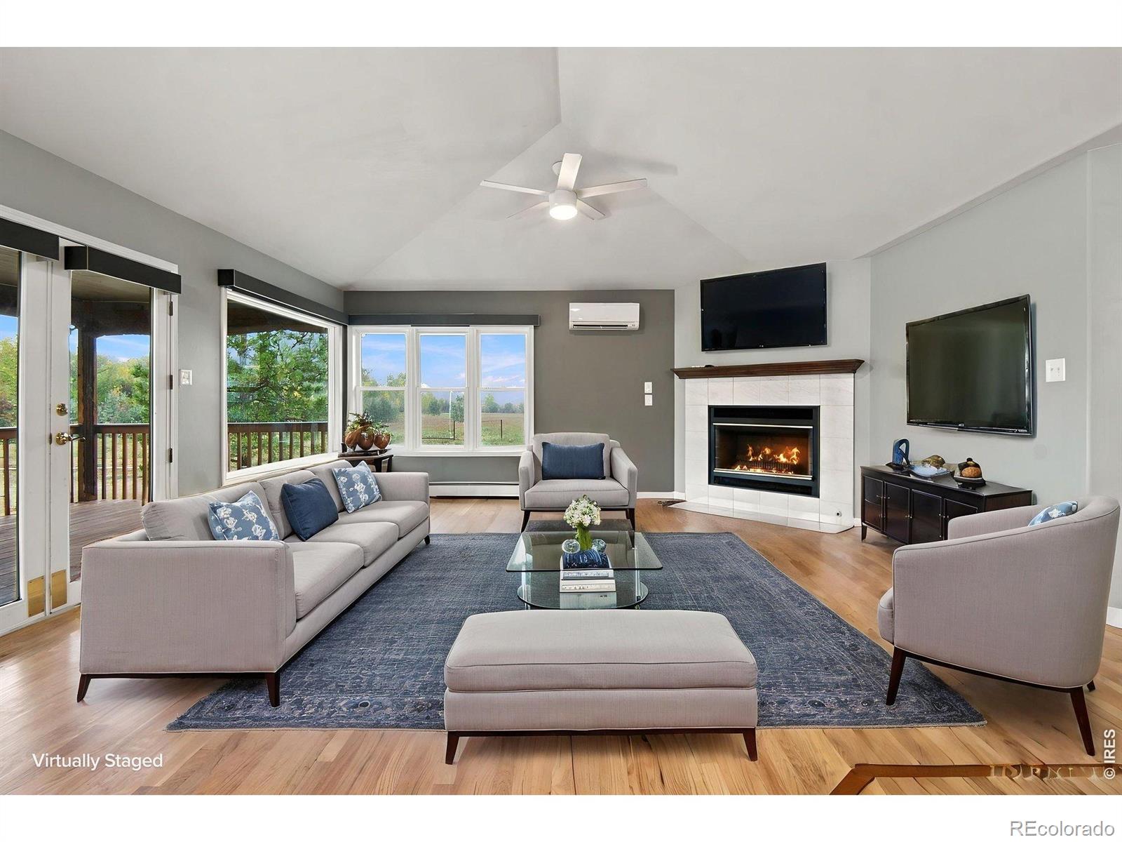 1609 White Water Court