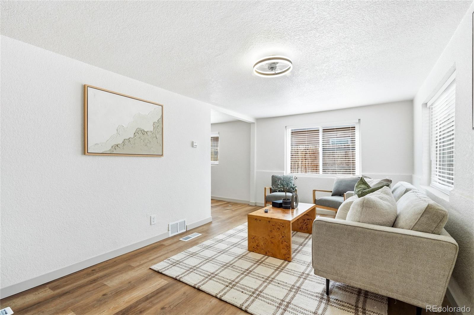 3130 W Longfellow Place