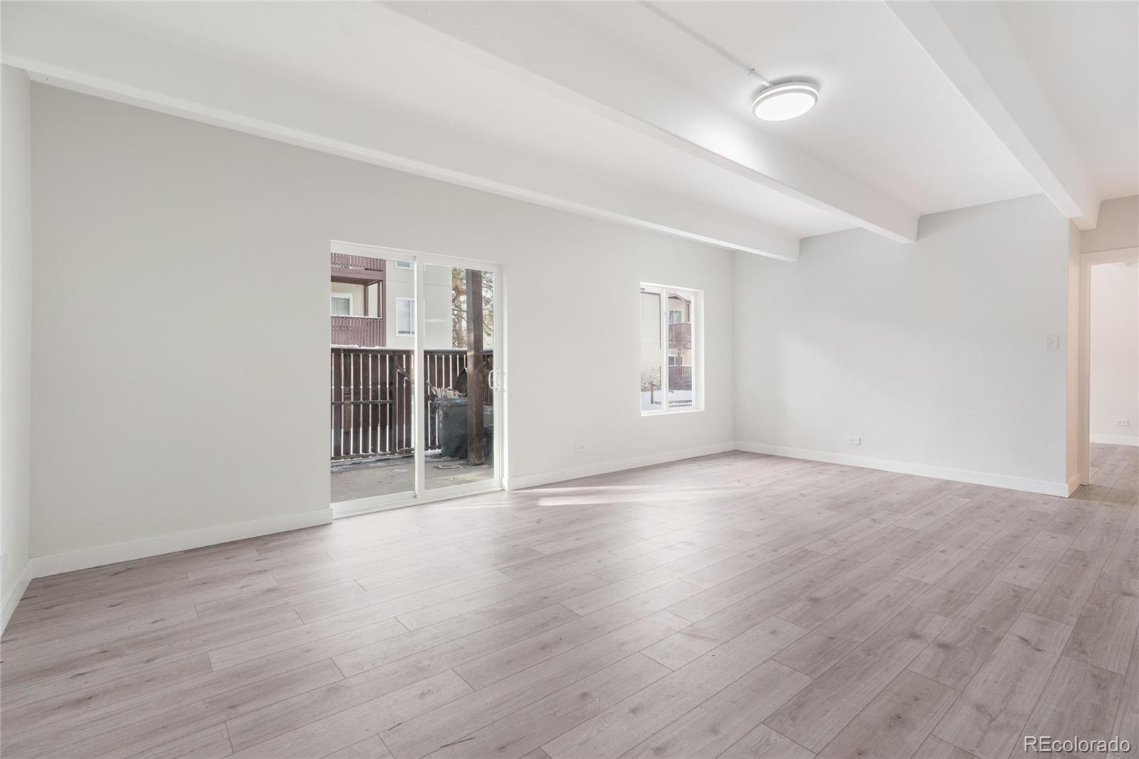 9725 E Harvard Avenue 330