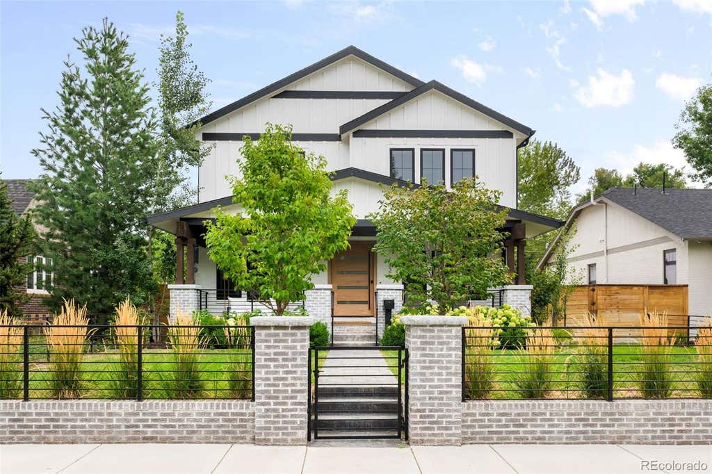 Photo of 582 S York Street, Denver, CO 80209 (MLS # 7406330)