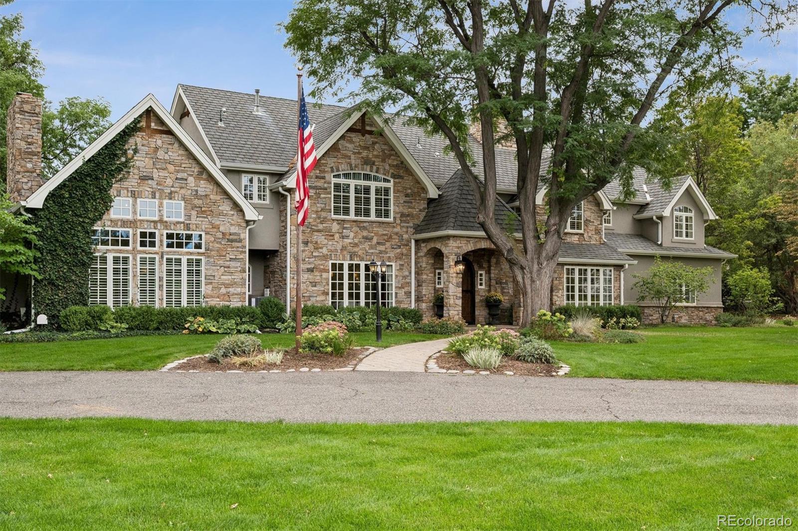 5 Viking Drive