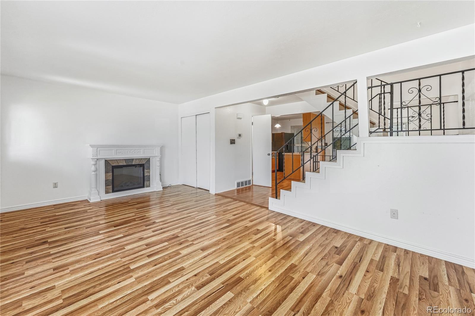 125 Paris Circle