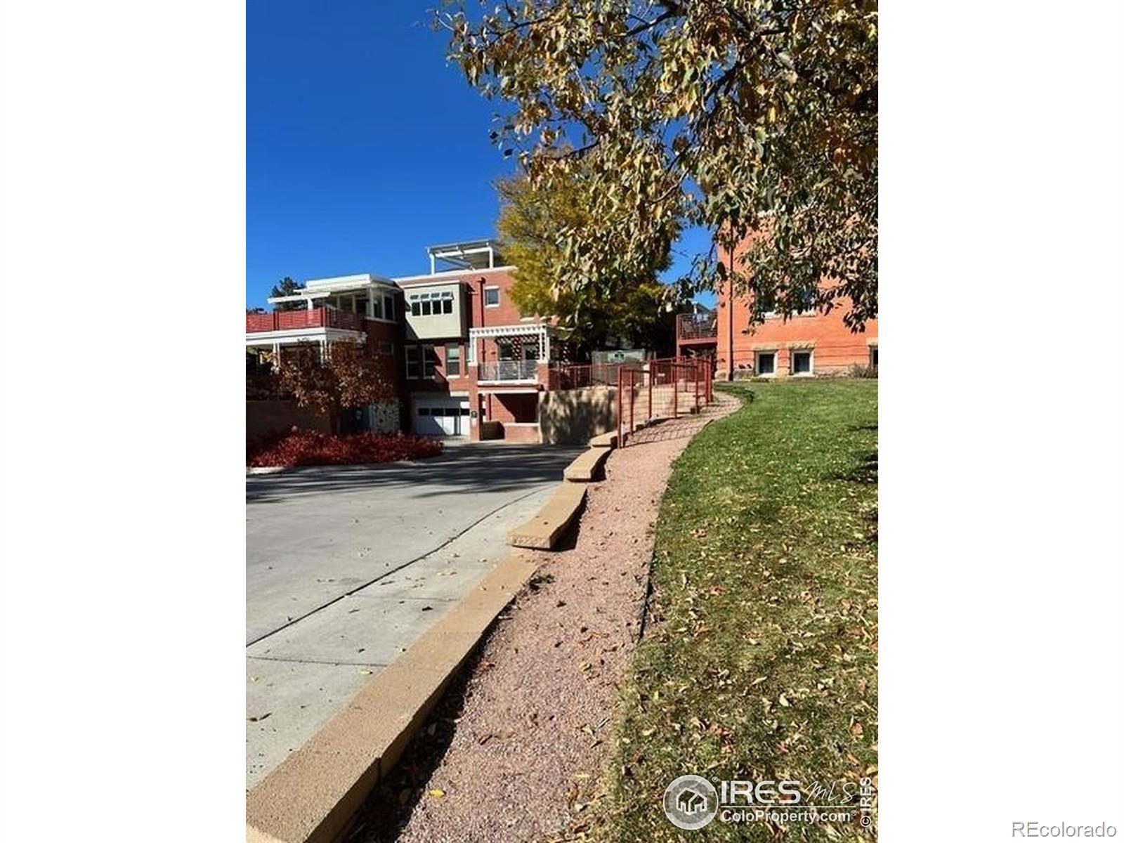 2930 Broadway Street B101