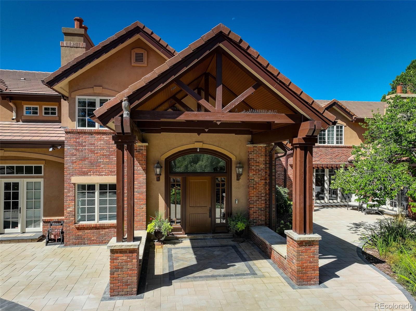 5 Walden Lane