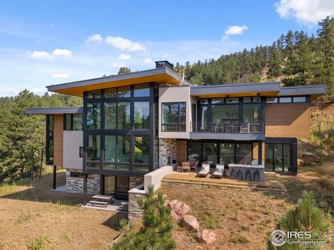 Photo of 16132 Steller Ridge Road, Loveland, CO 80538 (MLS # IR1049991)