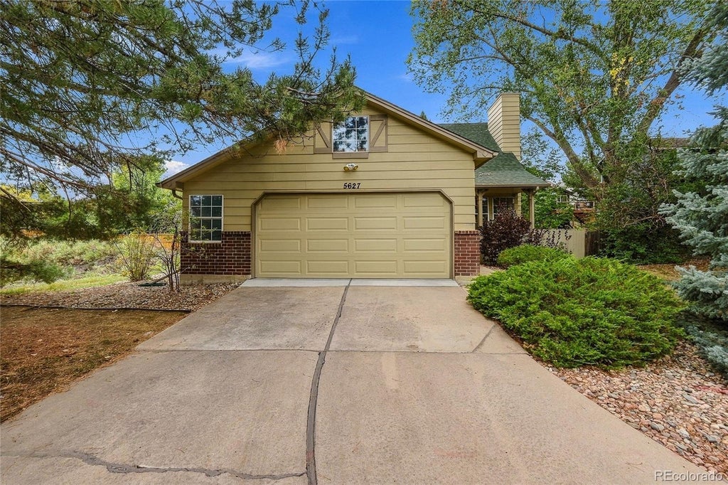Photo of 5627 S SIMMS Way, Littleton, CO 80127 (MLS # 2777517)