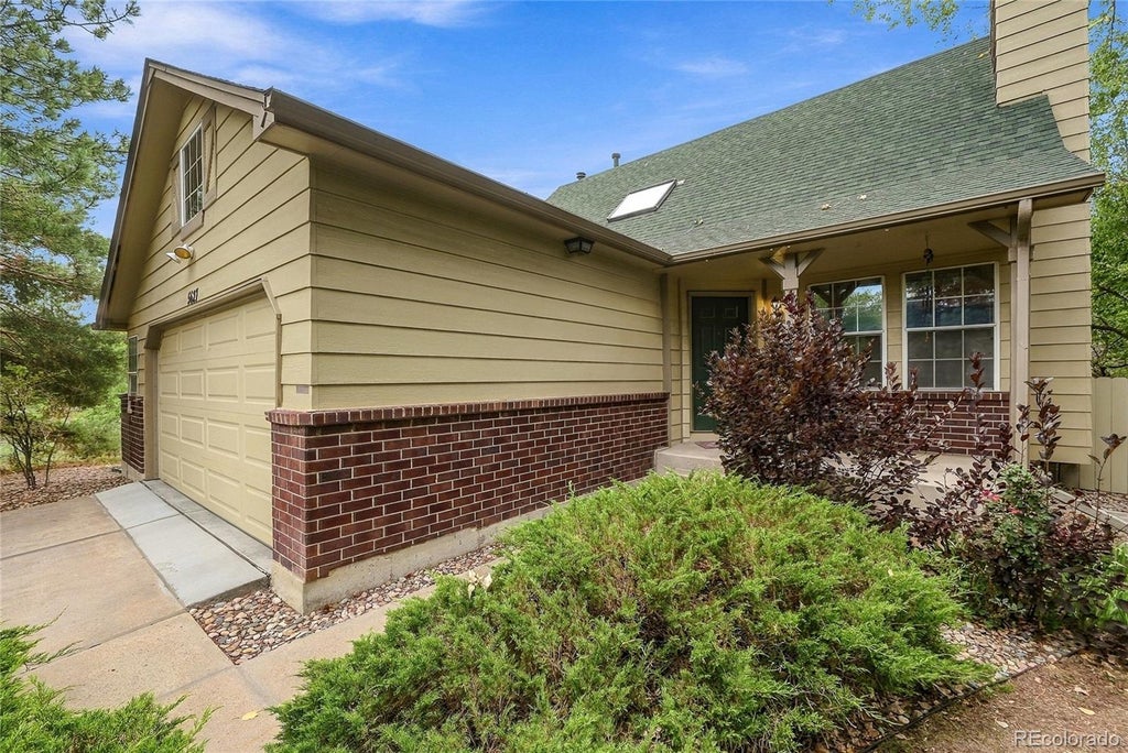 Photo of 5627 S SIMMS Way, Littleton, CO 80127 (MLS # 2777517)