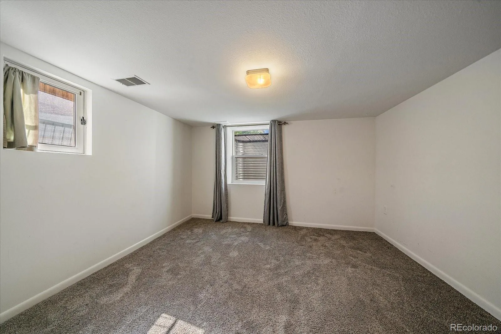 Denver, Colorado 80223, United States, 4 Bedrooms Bedrooms, ,2 BathroomsBathrooms,Residential,Coming Soon,217682