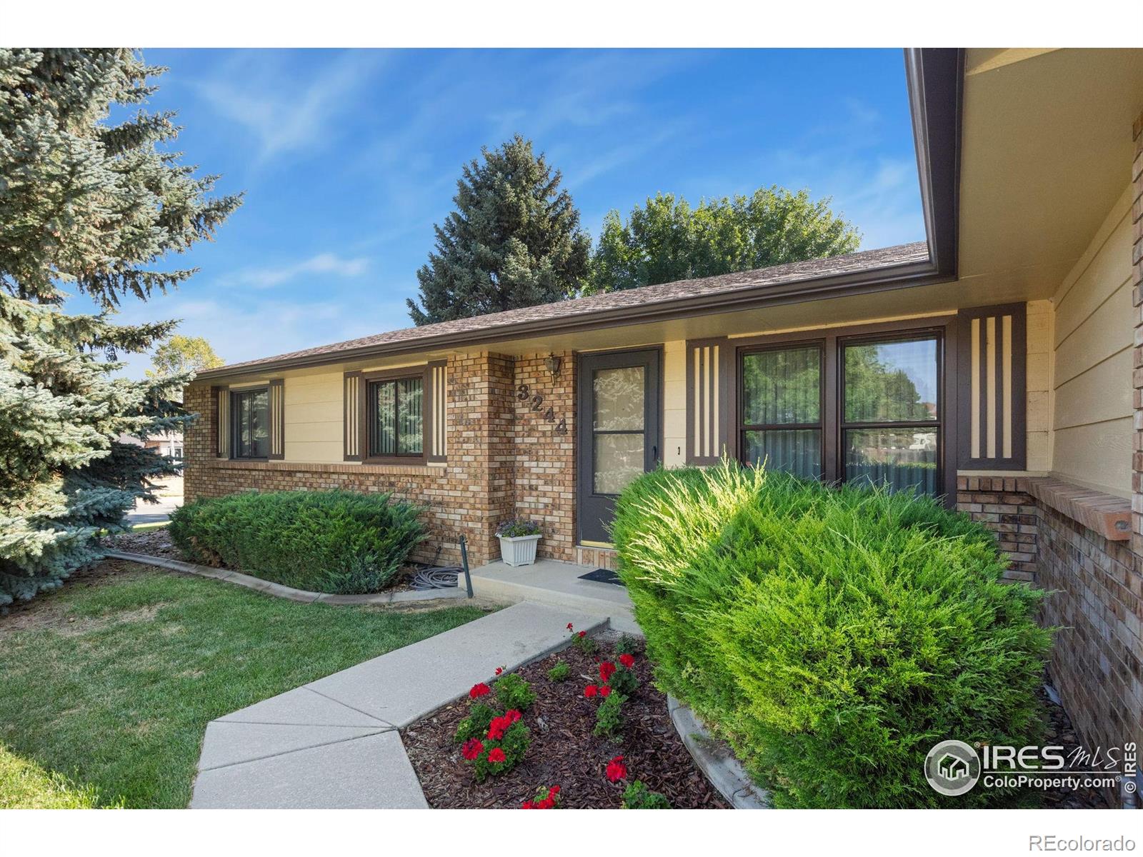 3244 Hawthorn Drive