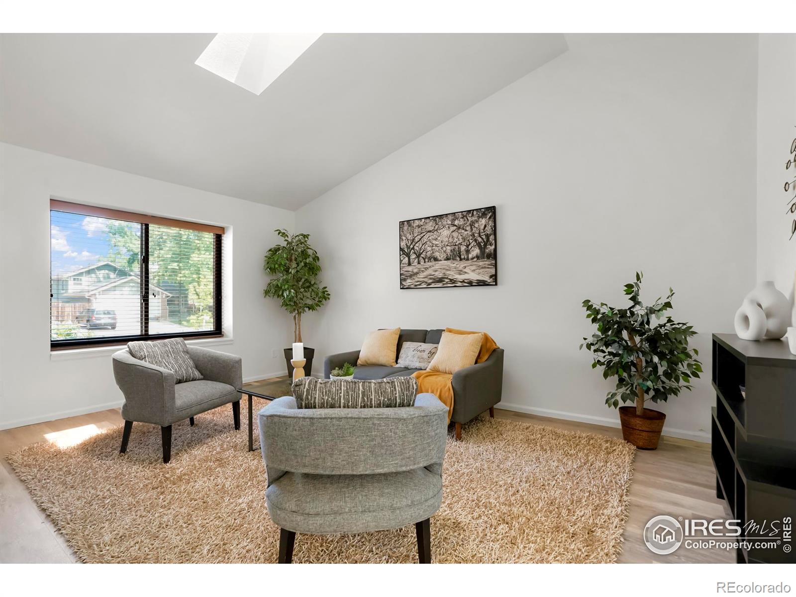 6256 W 68th Place