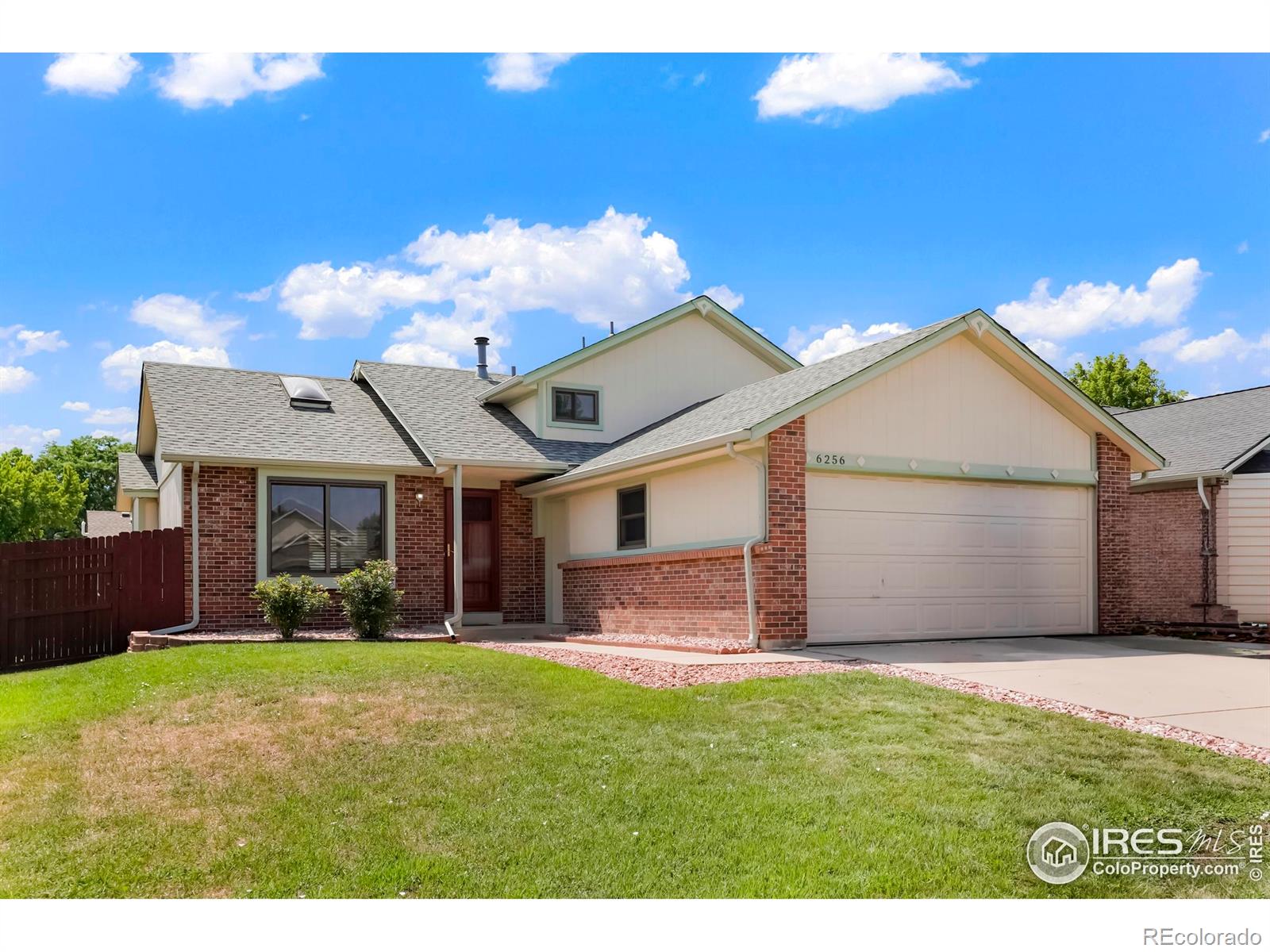 6256 W 68th Place