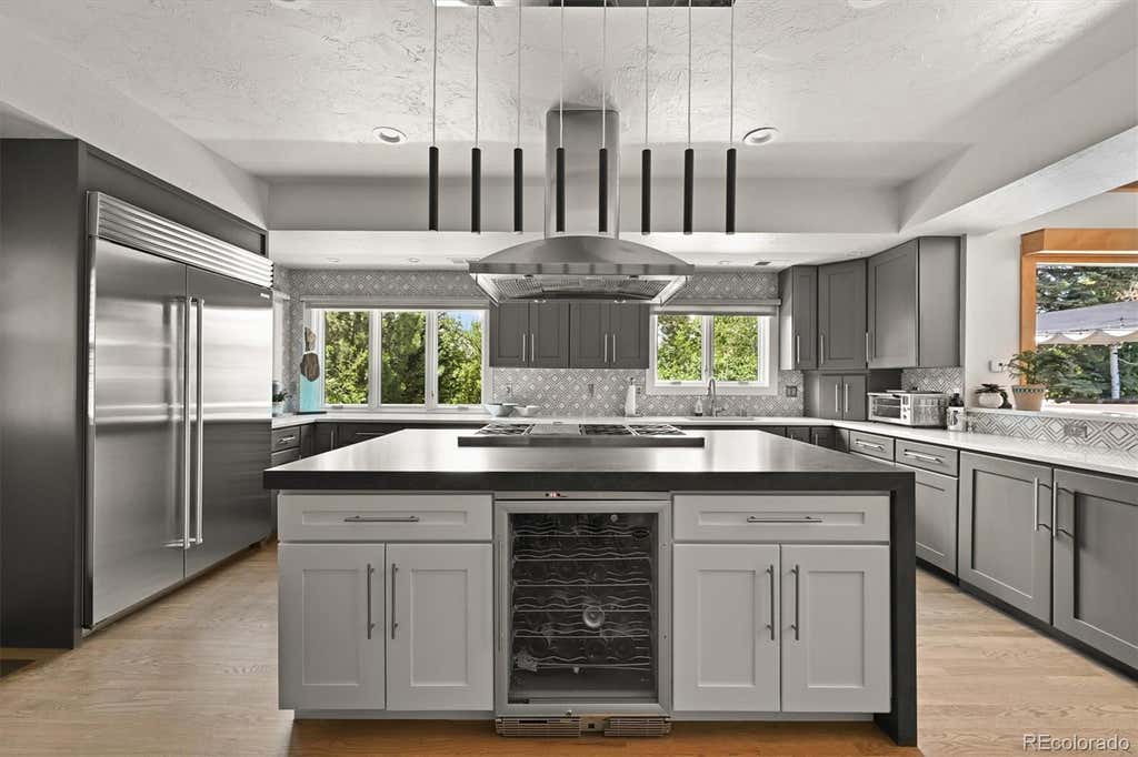 Photo of 4181 S Ivy Lane, Cherry Hills Village, CO 80111 (MLS # 5723834)