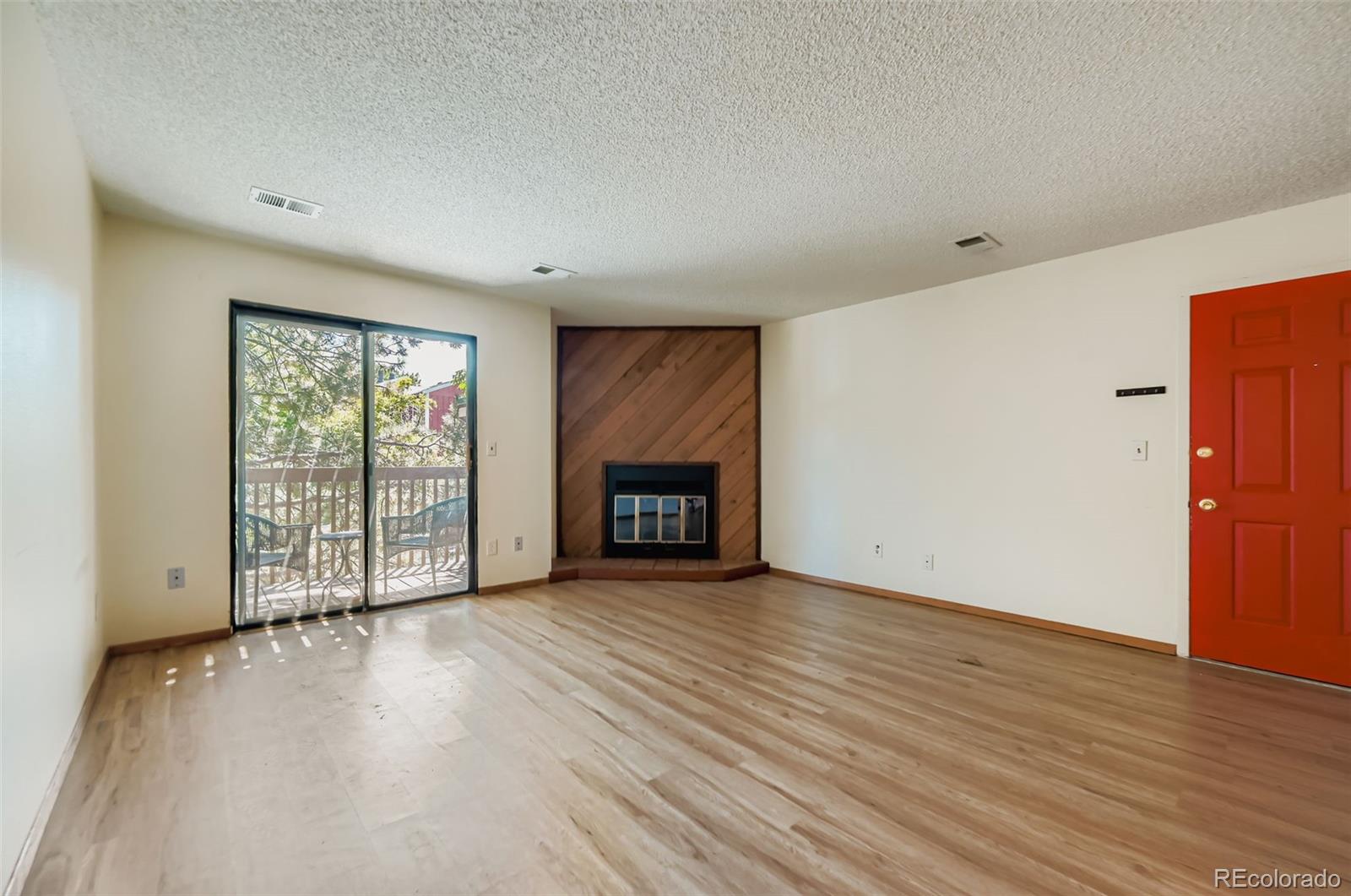 2902 Shadow Creek Drive 204