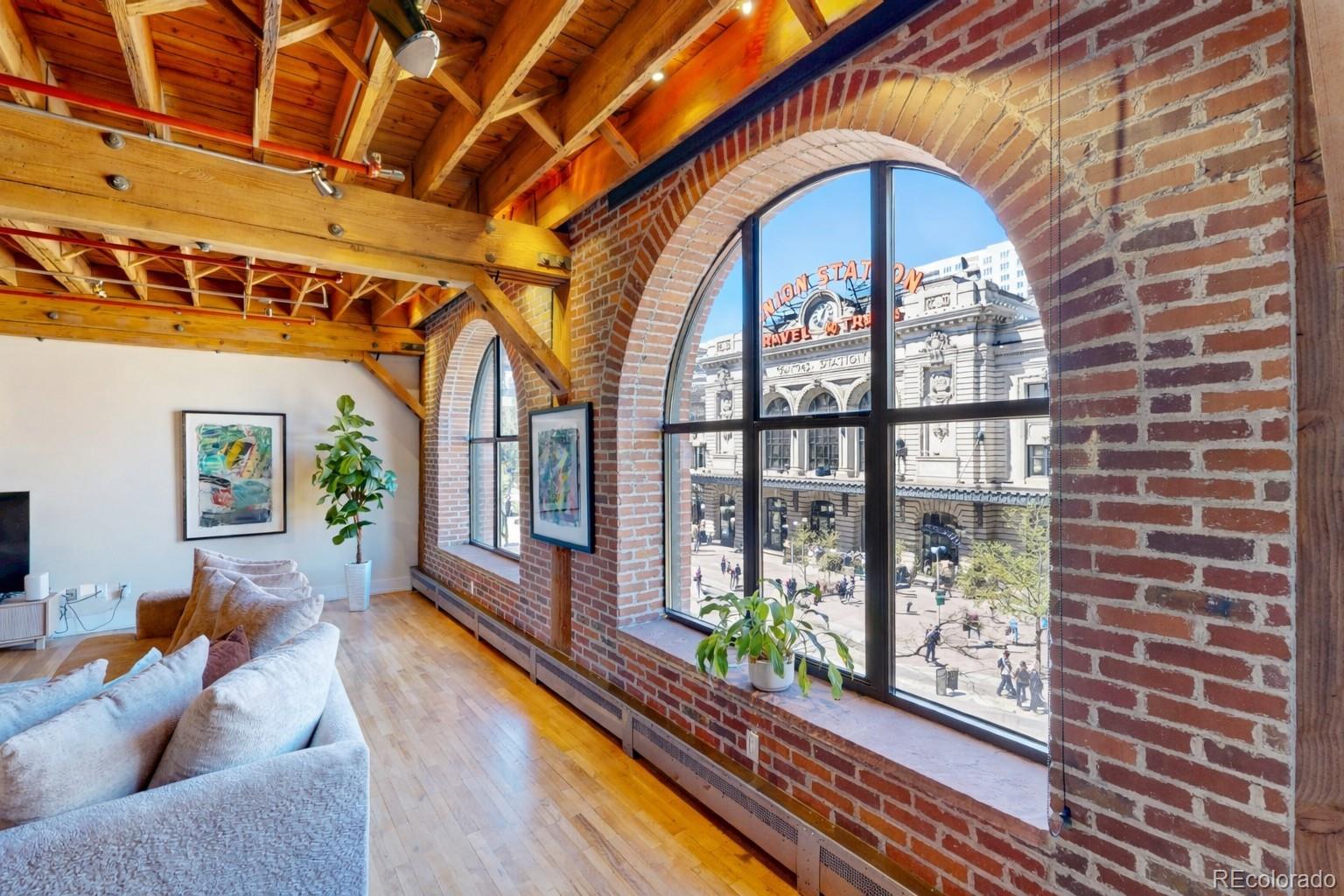 1720 Wynkoop Street 305