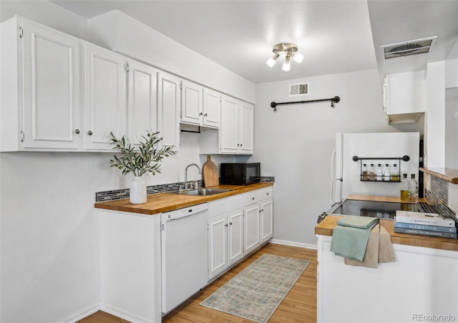 3141 S Tamarac Drive 301F