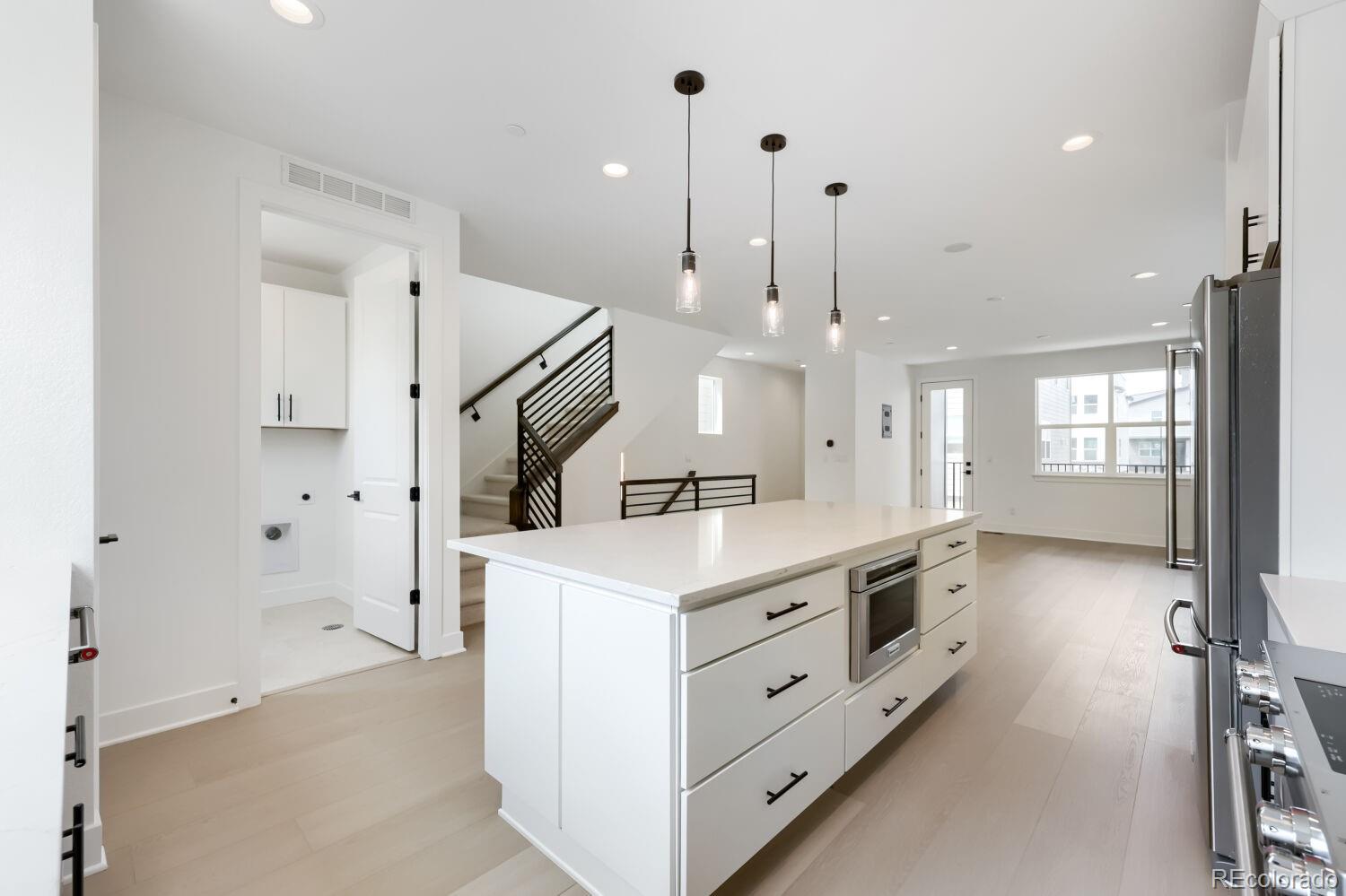 10904 E Hinsdale Circle