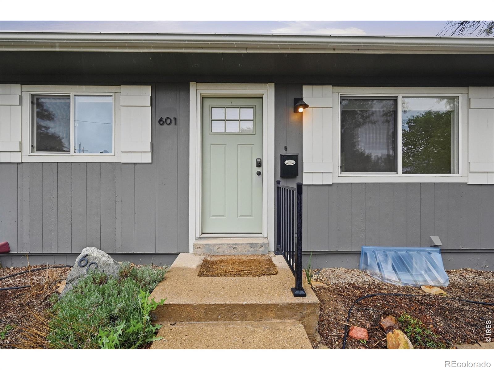 601 E Emma Street