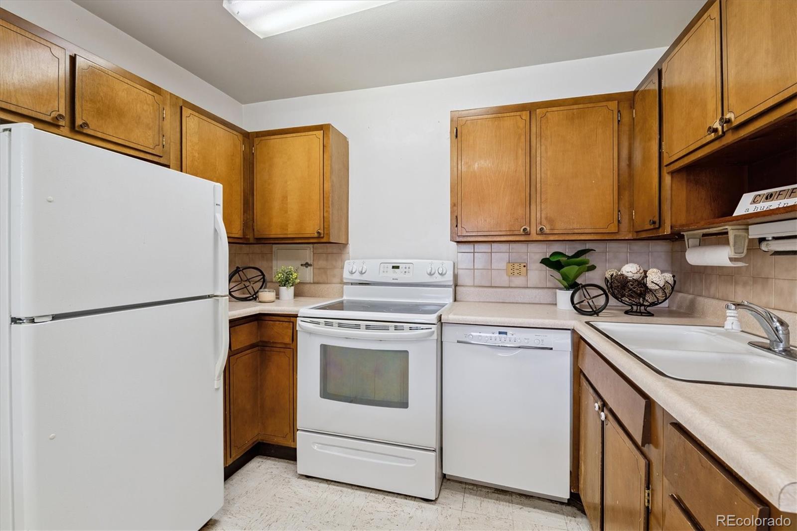 610 S Clinton Street 10B