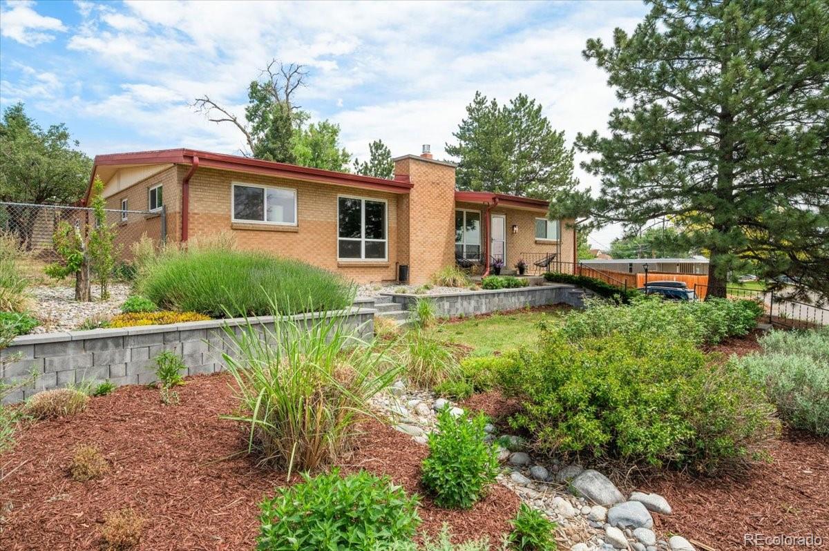 10105 W 17th Place