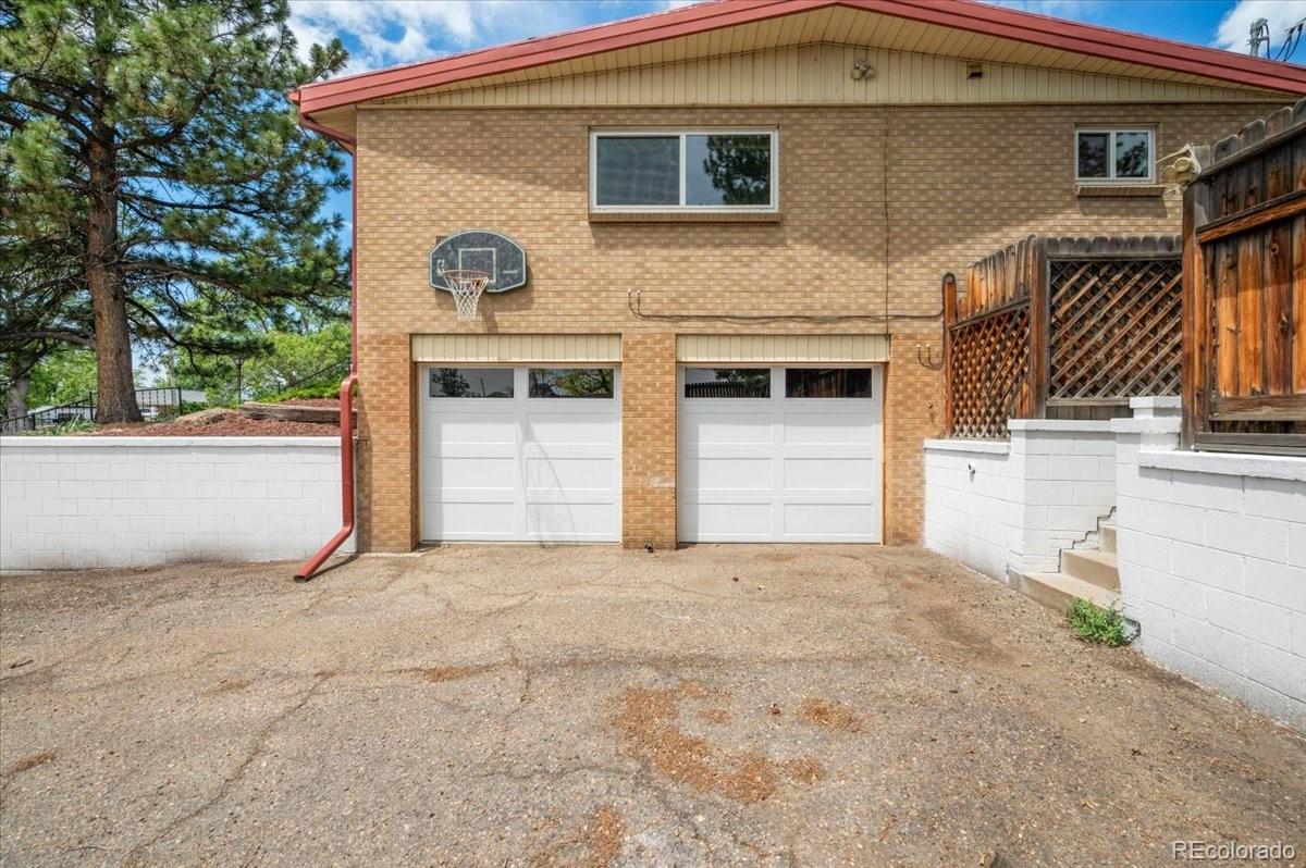 10105 W 17th Place
