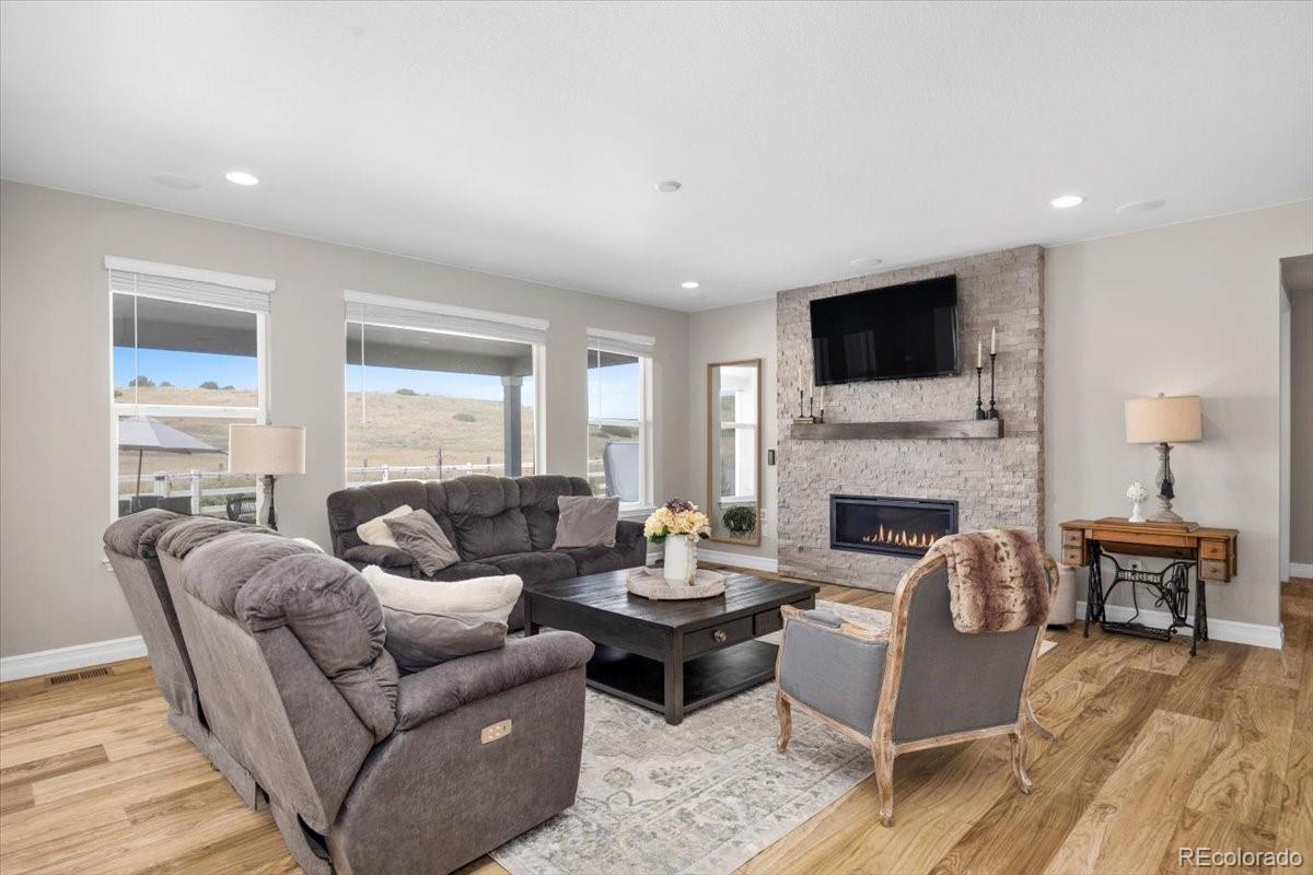 6090 Long Branch Drive