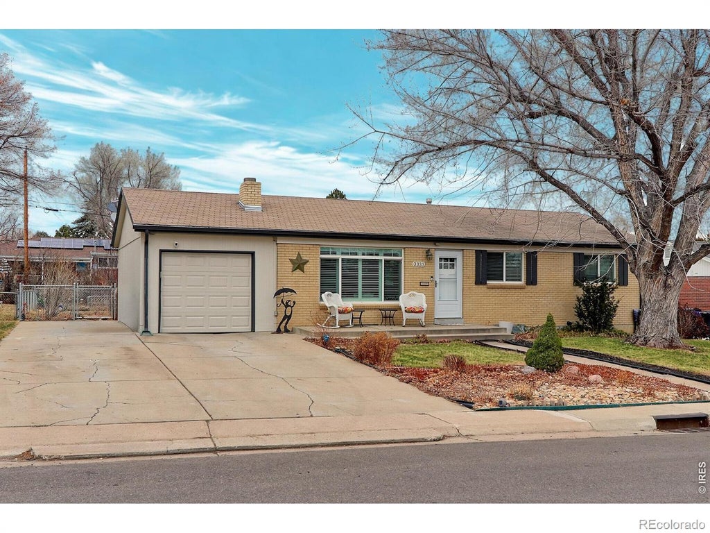 Photo of 3333 W Wagon Trail Drive, Englewood, CO 80110 (MLS # IR1070646)