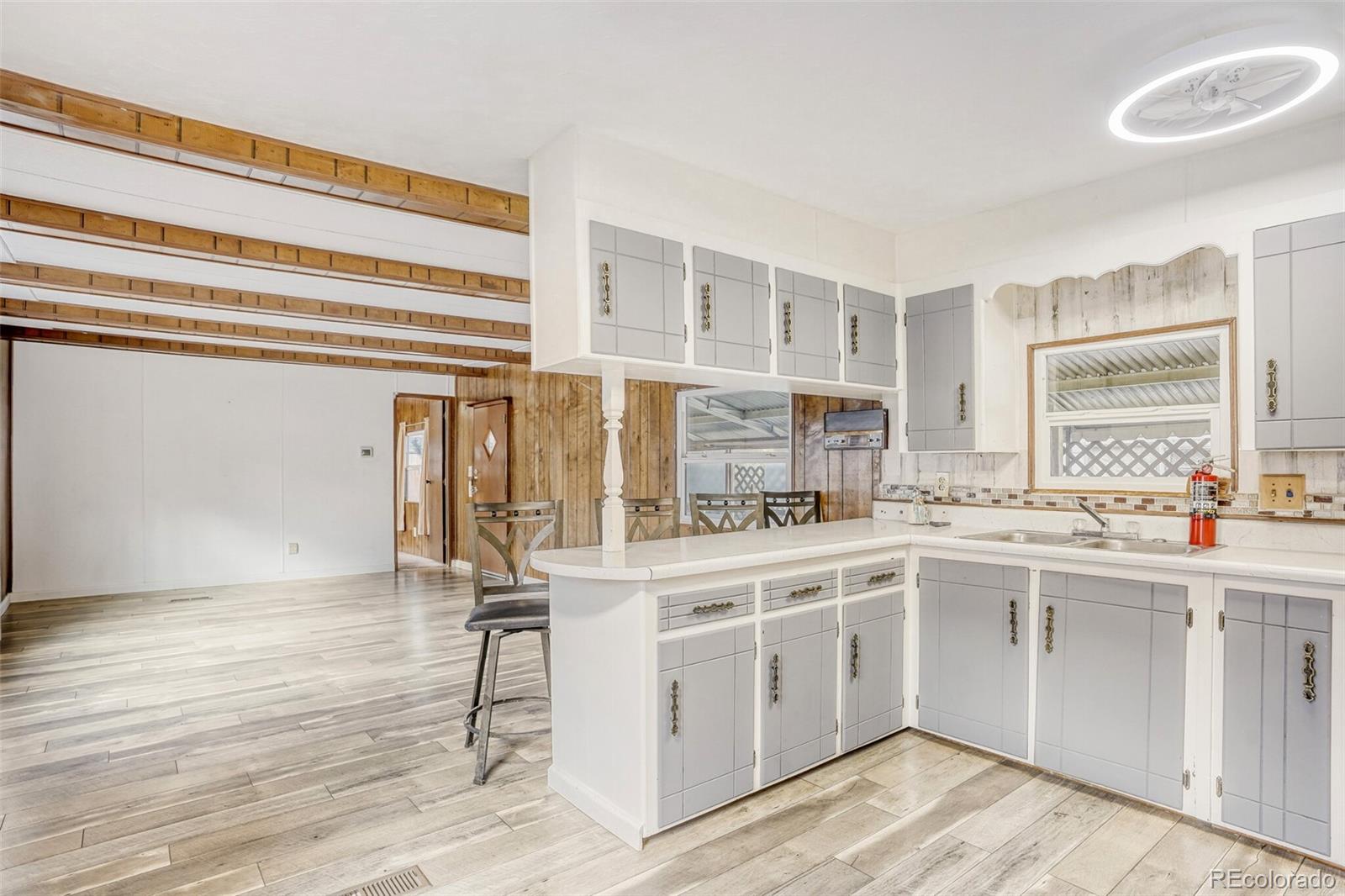 6825 W Mississippi Ave