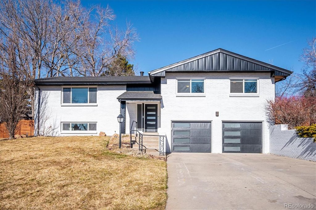 Photo of 2661 S Chase Lane, Lakewood, CO 80227 (MLS # 8205559)