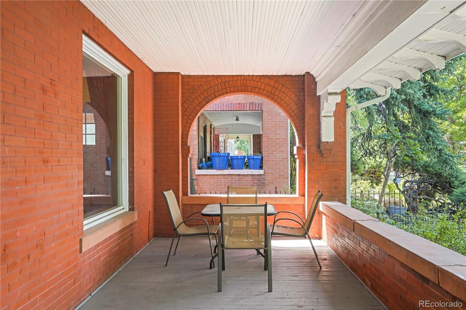 840 N Emerson Street 1