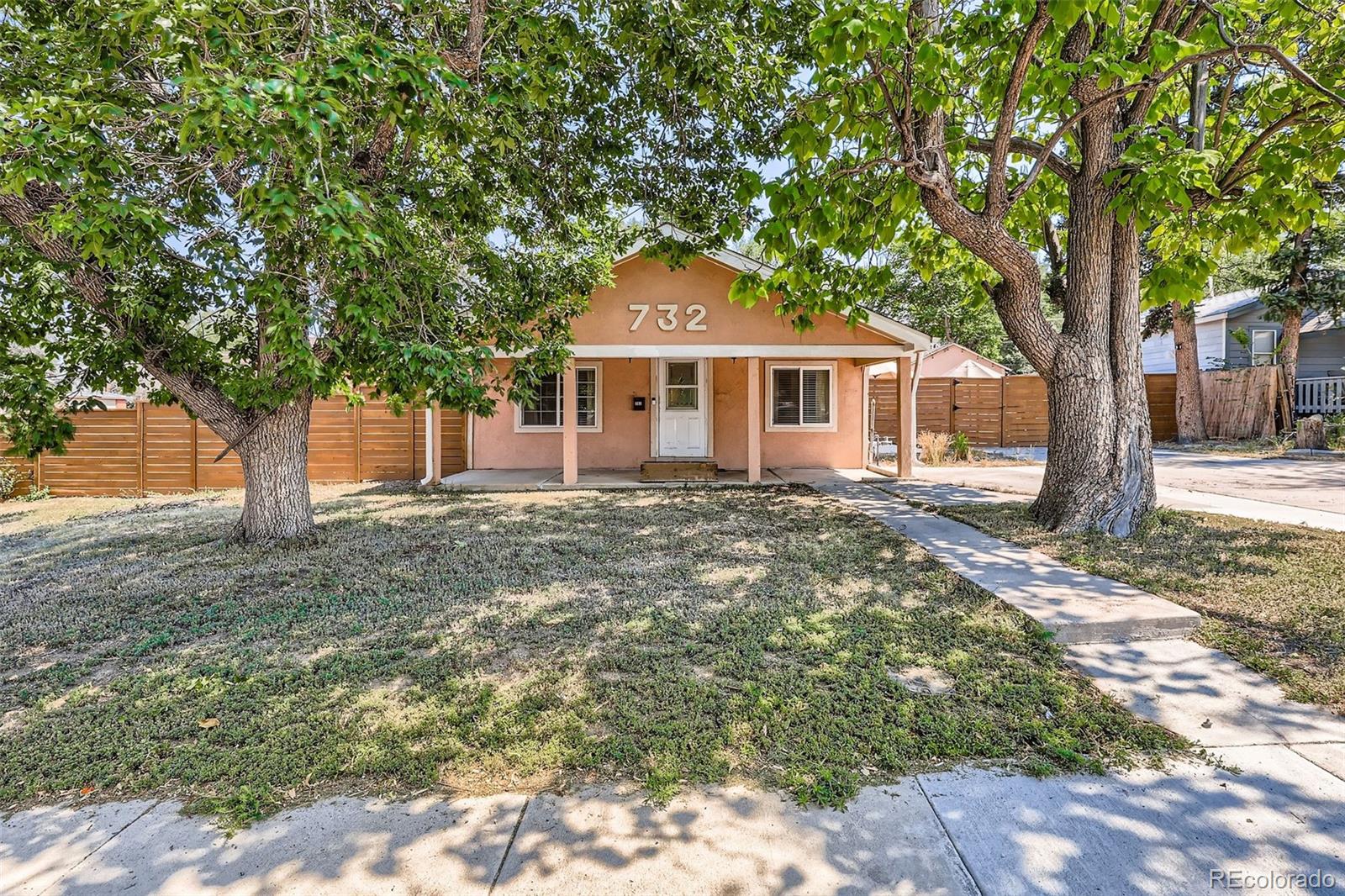 732 Perry Street