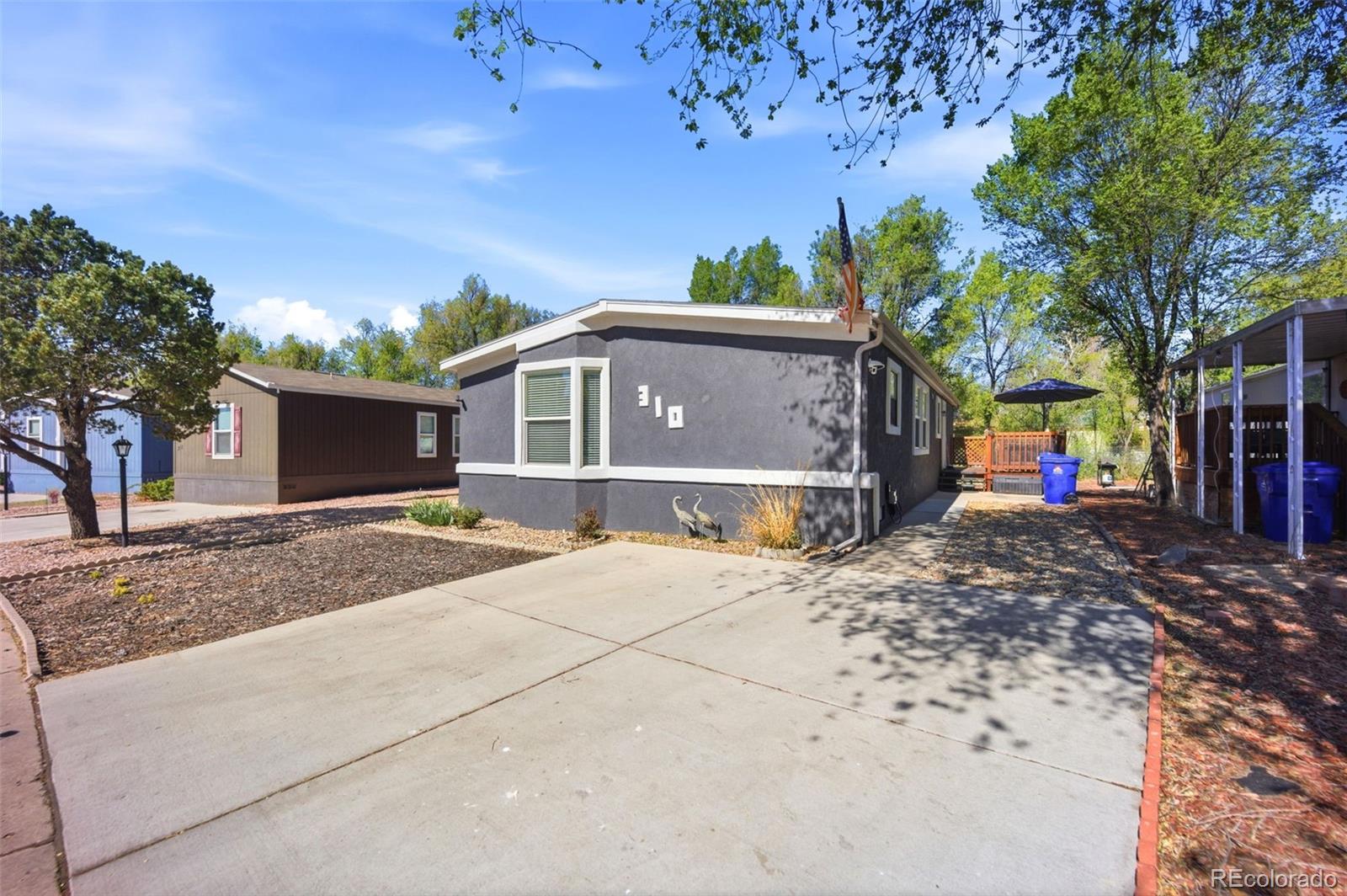 1095 Western Drive Drive