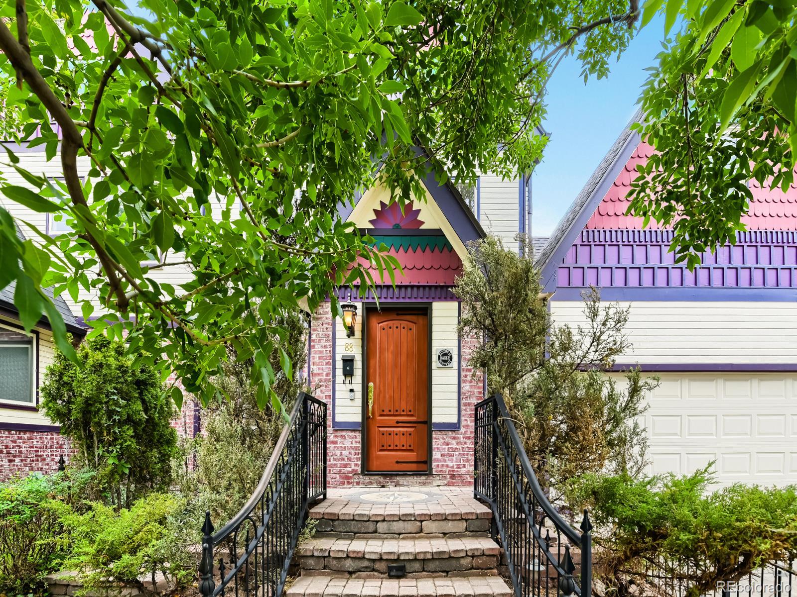 88 W Irvington Place