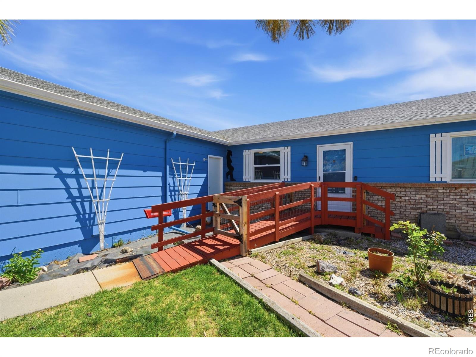 3726 Conifer Drive