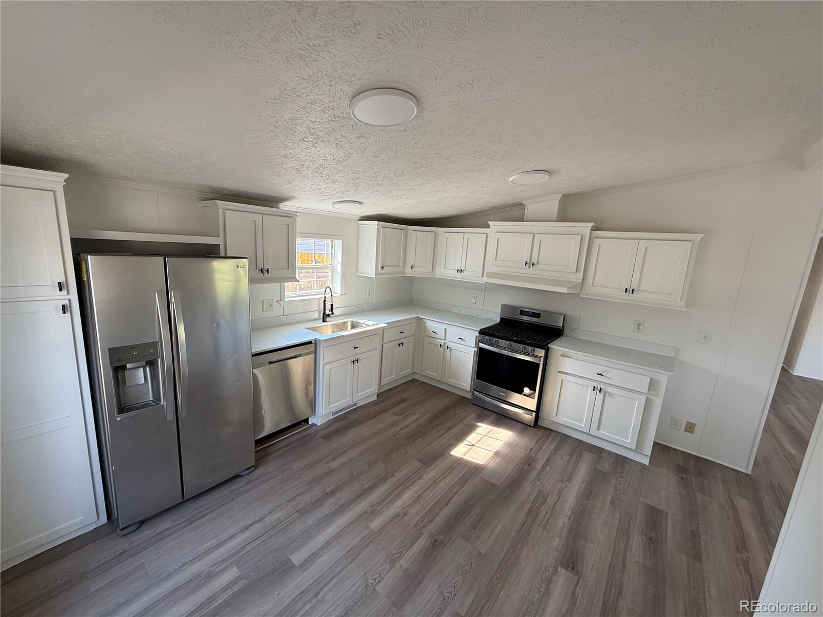 2115 W 91st Place