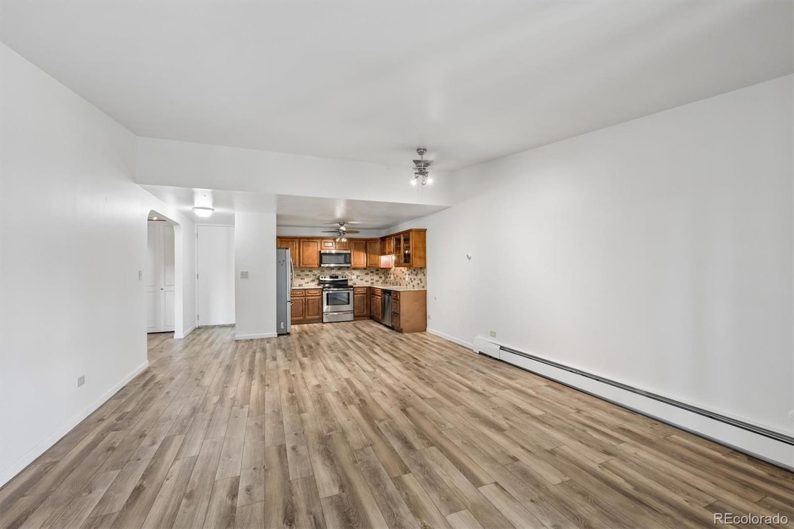 675 S Clinton Street 11B